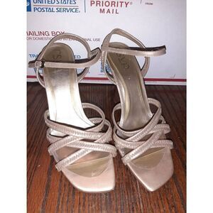 Size 8M RSVP Gold Strappy Sandals Wedge High Heel Dress Shoes Ankle Strap